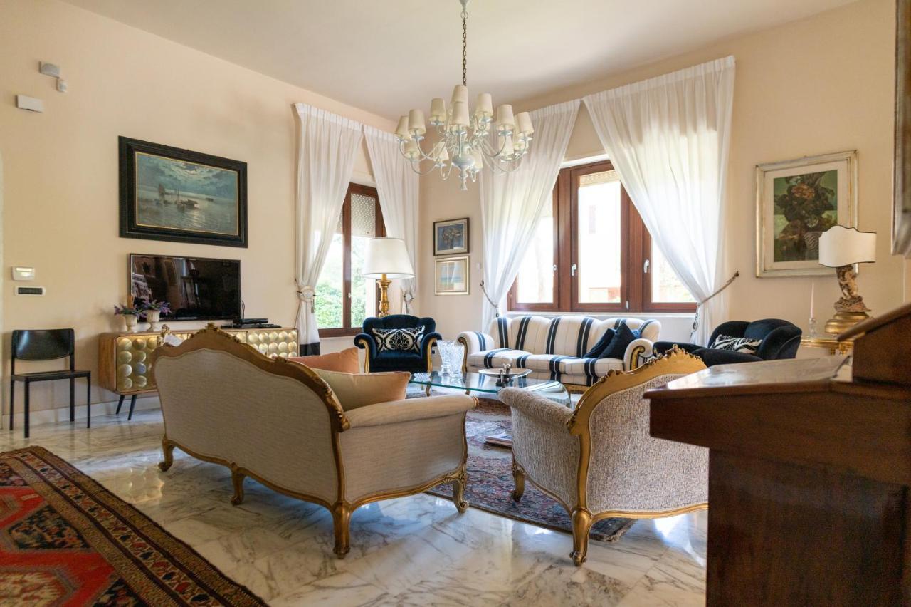 Villa Luisa Барі Екстер'єр фото