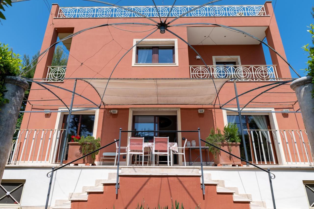 Villa Luisa Барі Екстер'єр фото
